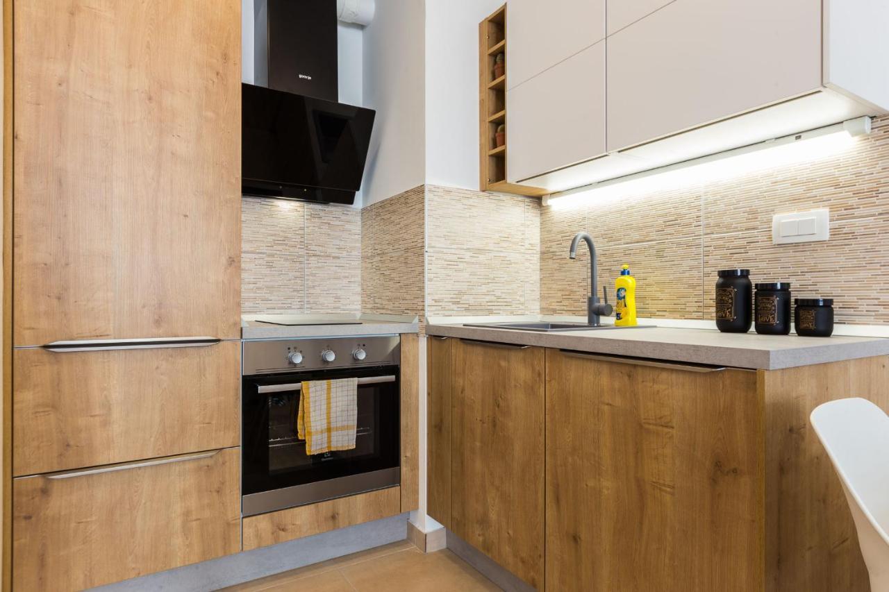 Tanja Modern Apartment With Balcony And Parking Garage Zara Esterno foto