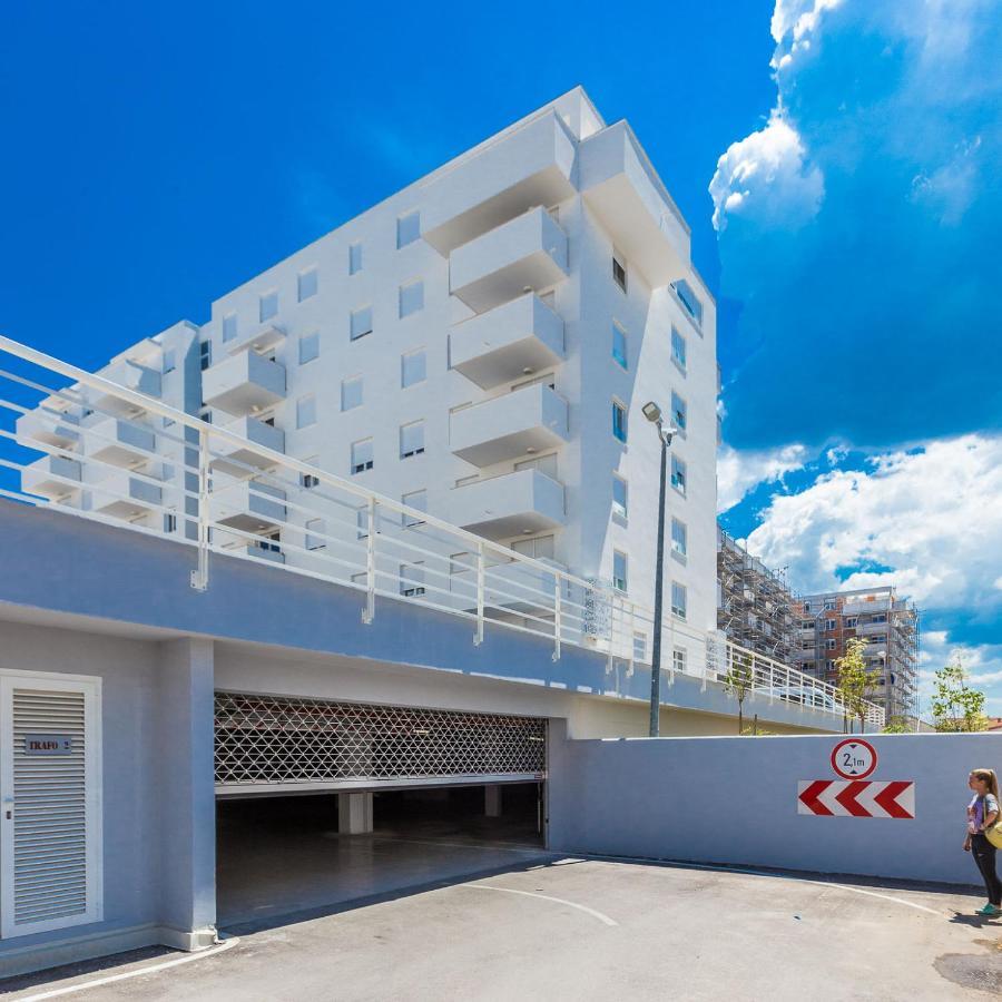 Tanja Modern Apartment With Balcony And Parking Garage Zara Esterno foto